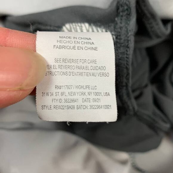 Reebok Relaxed Fit Gray Camo Running Shorts with Pockets Womens Sz XL - Picture 6 of 8